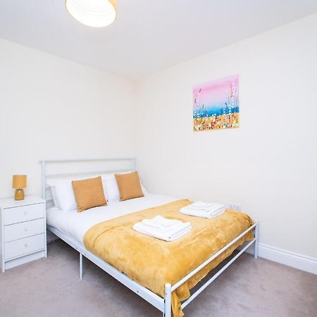 Spacious 2 Bedroom Apartment Newcastle/ゲーツヘッド エクステリア 写真