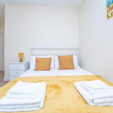 Spacious 2 Bedroom Apartment Newcastle/ゲーツヘッド エクステリア 写真