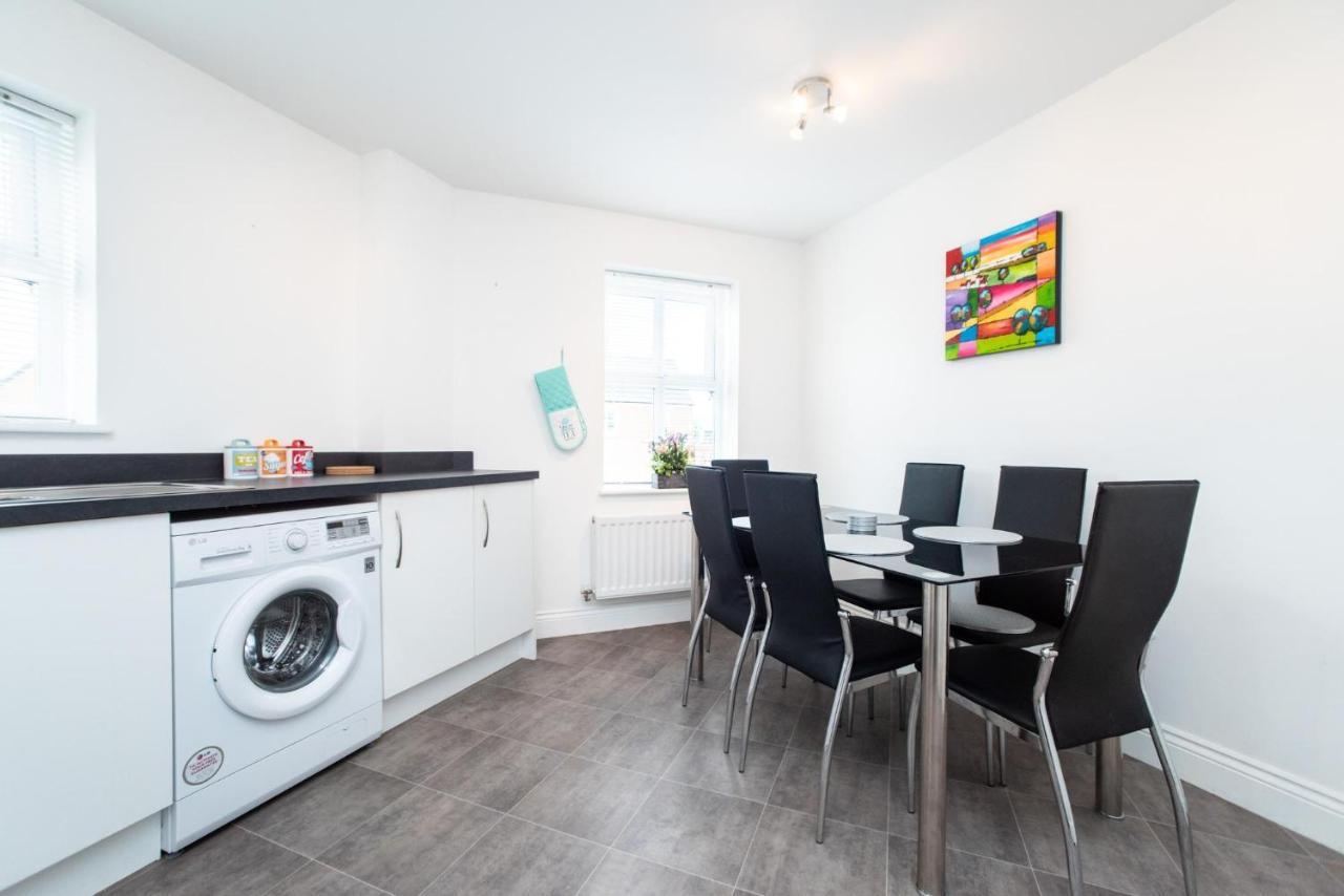 Spacious 2 Bedroom Apartment Newcastle/ゲーツヘッド エクステリア 写真