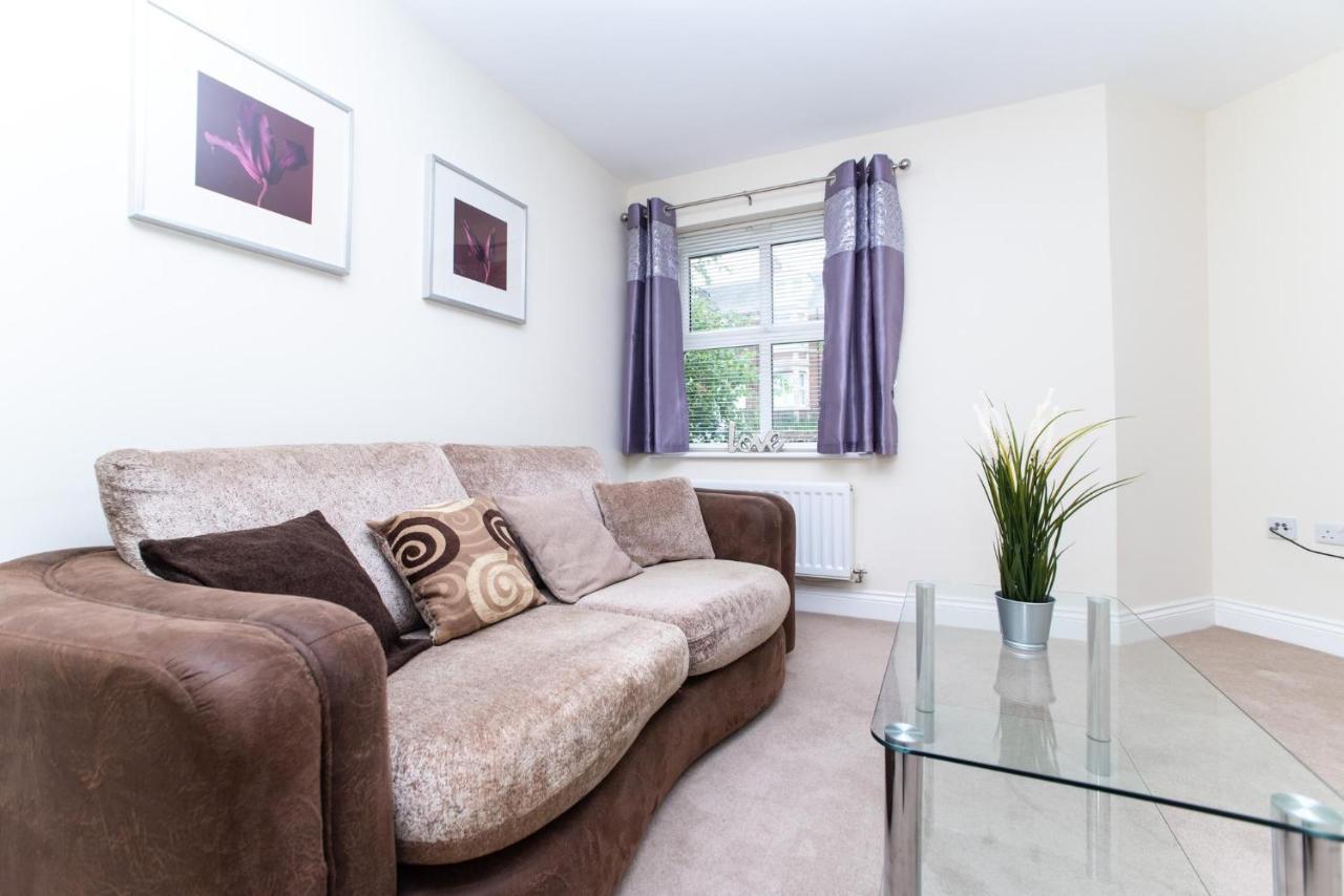 Spacious 2 Bedroom Apartment Newcastle/ゲーツヘッド エクステリア 写真