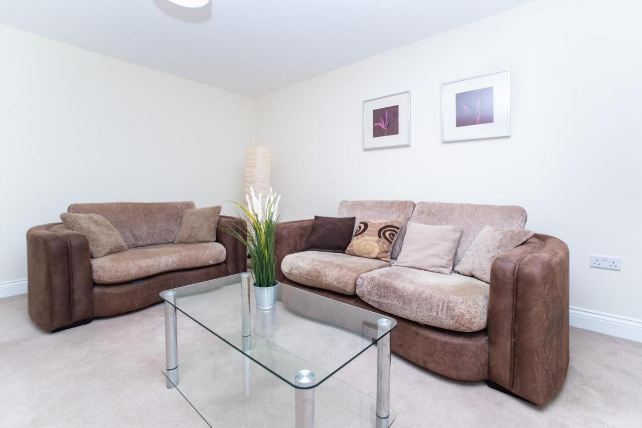 Spacious 2 Bedroom Apartment Newcastle/ゲーツヘッド エクステリア 写真