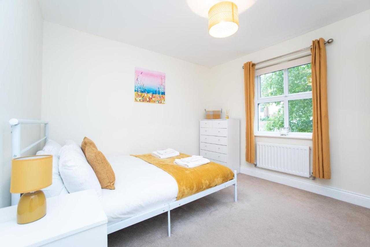Spacious 2 Bedroom Apartment Newcastle/ゲーツヘッド エクステリア 写真