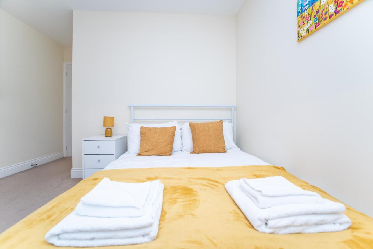 Spacious 2 Bedroom Apartment Newcastle/ゲーツヘッド エクステリア 写真